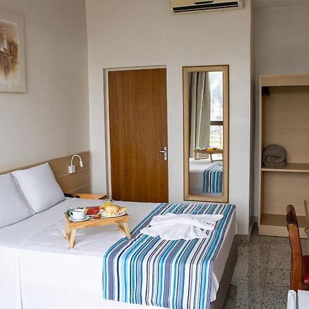 Hotel Dan Inn Barretos By Nacional Inn Exterior photo