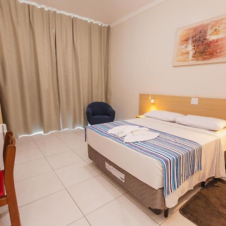 Hotel Dan Inn Barretos By Nacional Inn Exterior photo