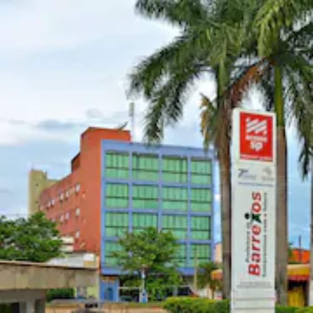 Hotel Dan Inn Barretos By Nacional Inn Exterior photo