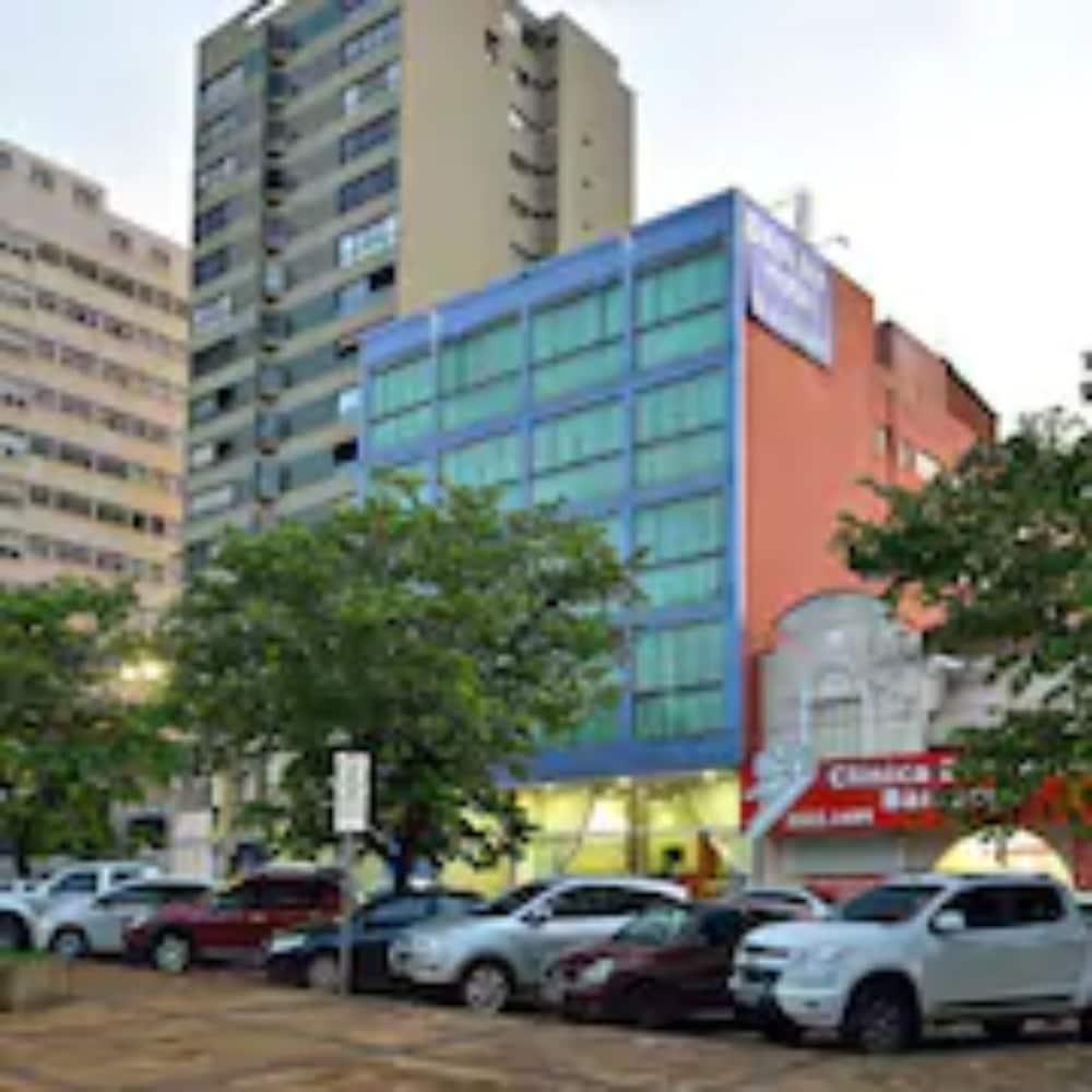 Hotel Dan Inn Barretos By Nacional Inn Exterior photo