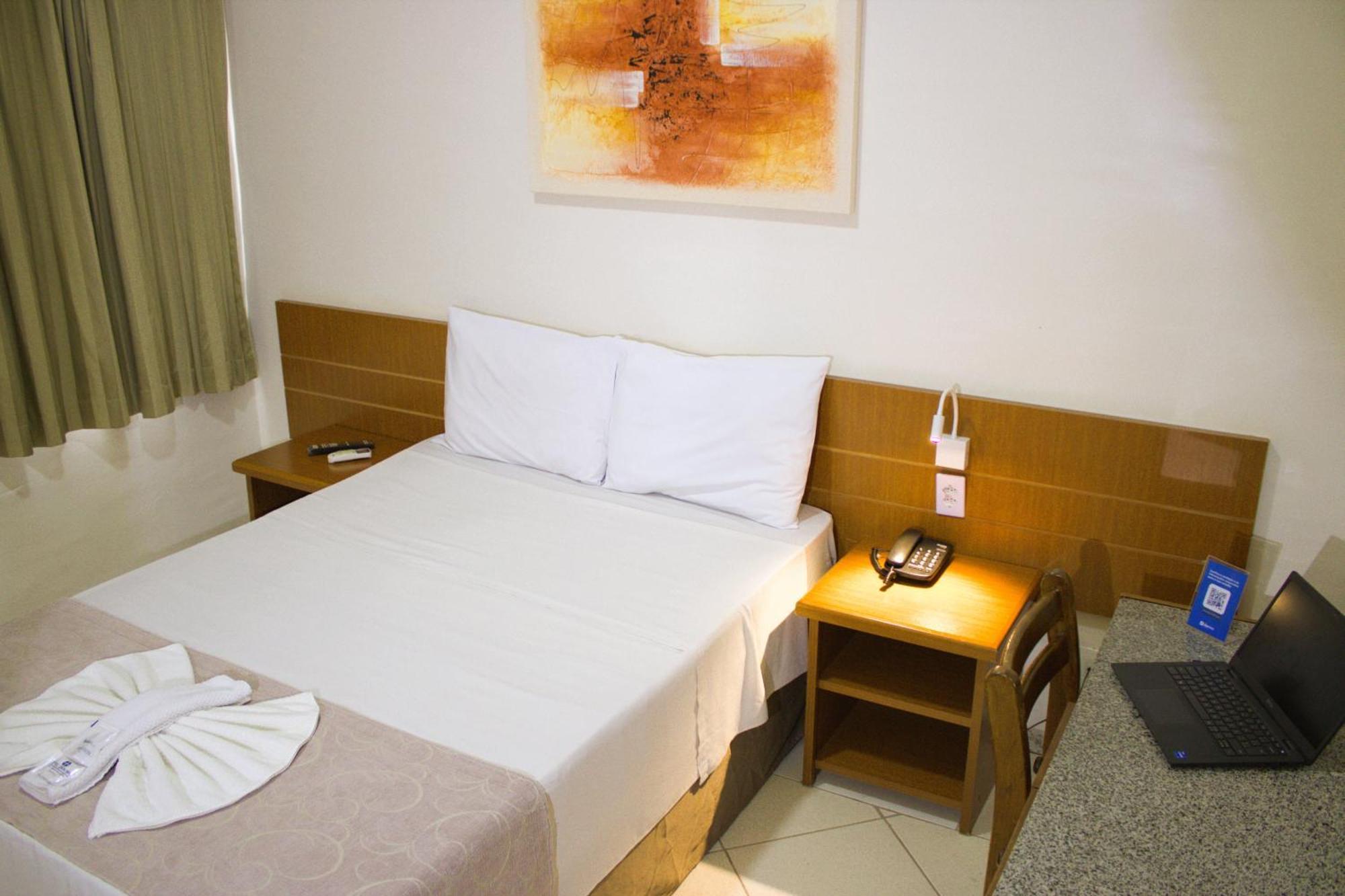 Hotel Dan Inn Barretos By Nacional Inn Exterior photo